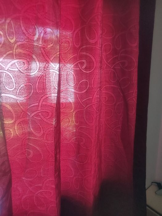 Cortinas vermelhas