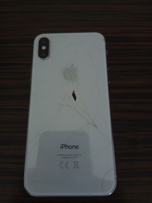 Sprzedam iPhone X 256 GB w kolorze białym