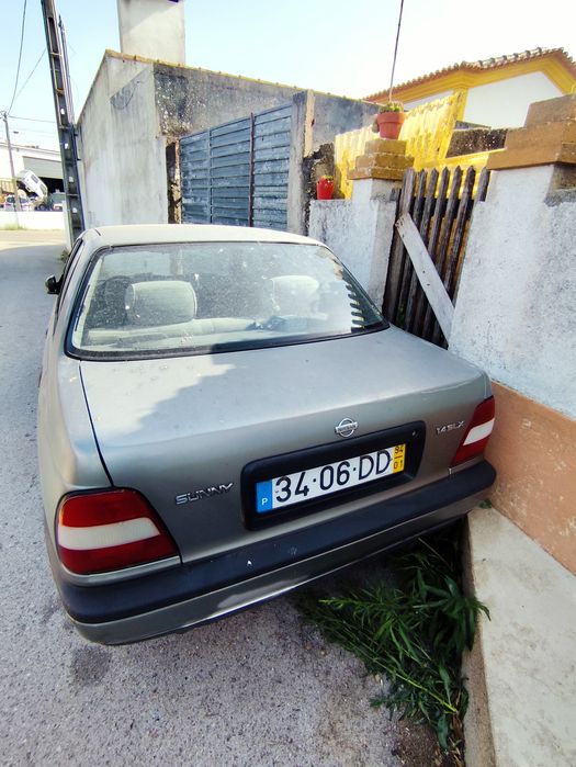Nissan Sunny 1.4 SLX (1994)