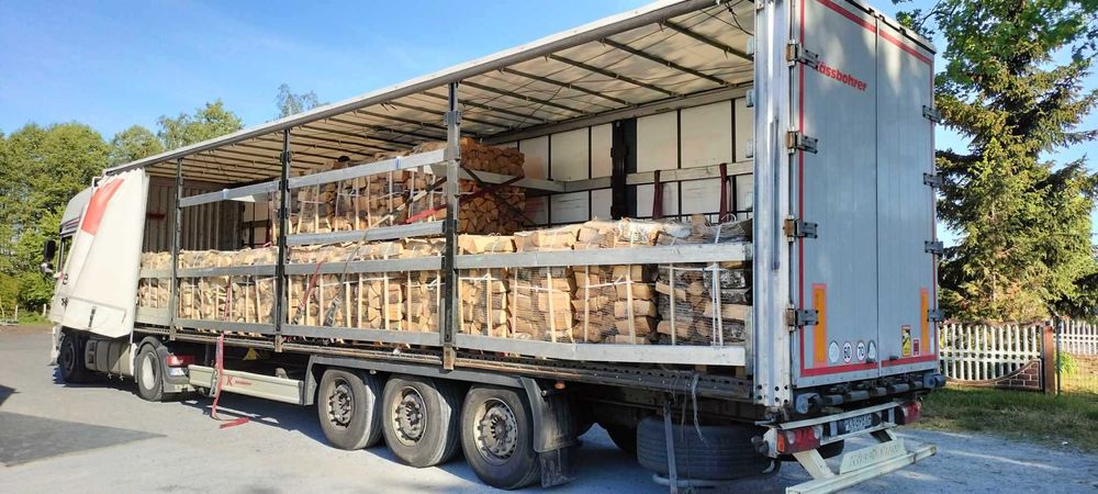 Drewno kominkowe opałowe drzewo Brzoza Buk Grab Akacja Dąb Olcha Sosna