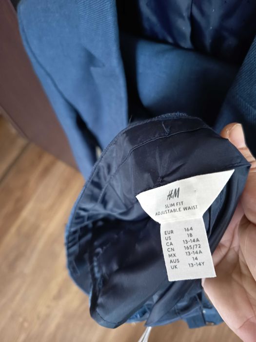 Garnitur młodzieżowy