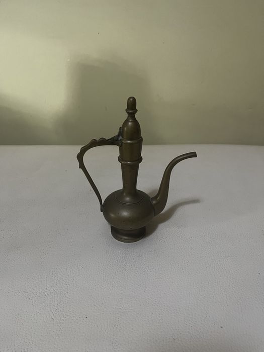Bule miniatura antigo