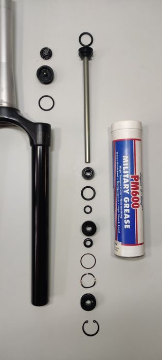 Вилка ROC SHOX Revelation RCT3 Solo AIR 27.5" 140мм; rockshox