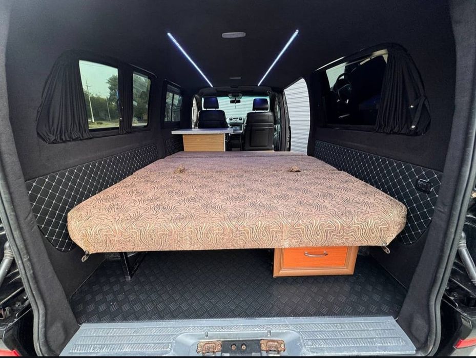 Диван, сидіння, диван в бус Мерседес Віто 639