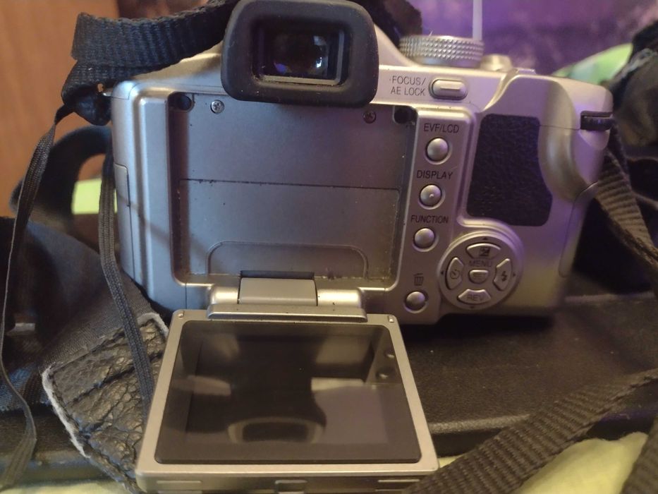 Aparat fotograficzny Panasonic  Lumix DMC-FZ50, FZ50, torba, lampa