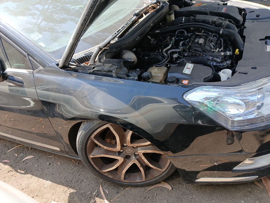 Guarda-lamas direito CITROËN C5 III Break (RW_)