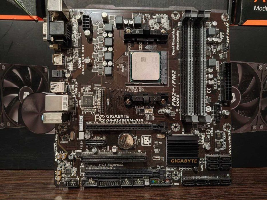 Комплект Gigabyte GA-A88XM-D3H + AMD A8-7600