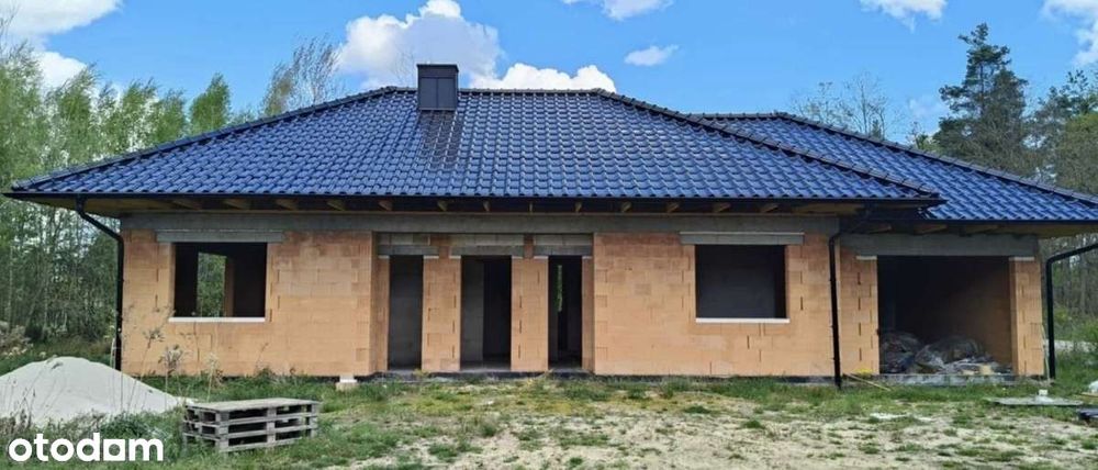 Nowoczesny dom z garażem w spokojnej okolicy