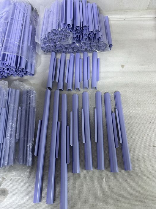 Зажими вишивальних машин