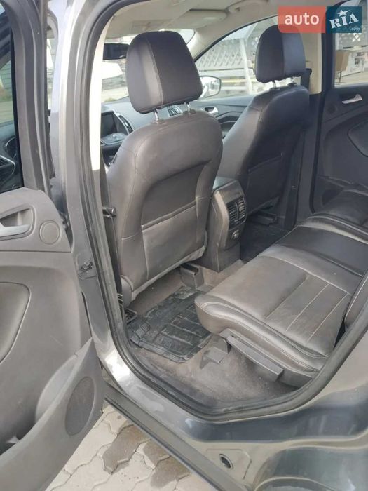 Терміновий продаж Форд Ескейп