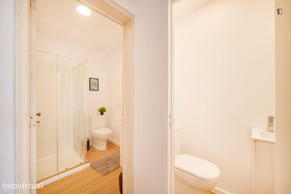 Quarto - localizado em Alvalade Lisbon
