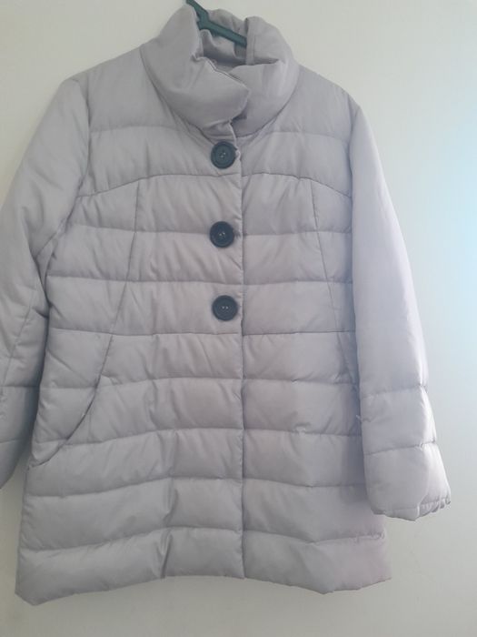 Casaco de penas cinza