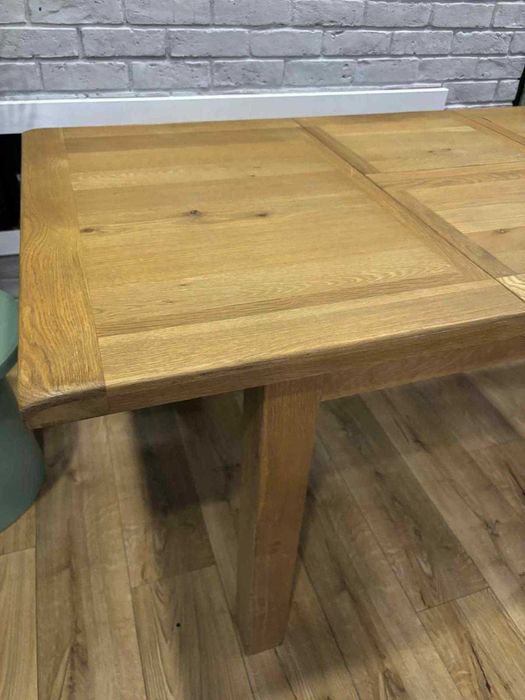 Stół drewniany rozkładany + 6 krzeseł