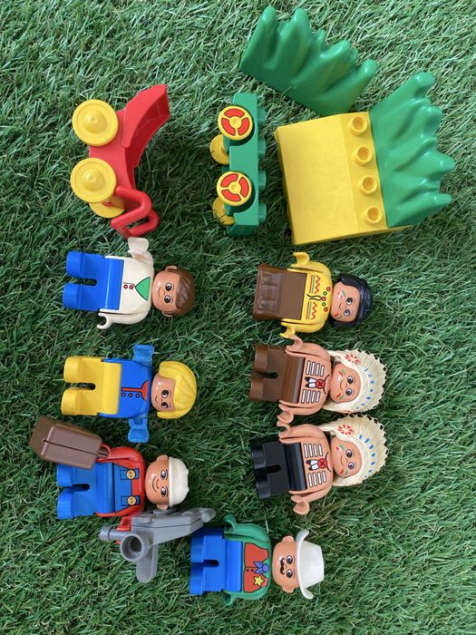 Lego duplo Indios e outros bonecos