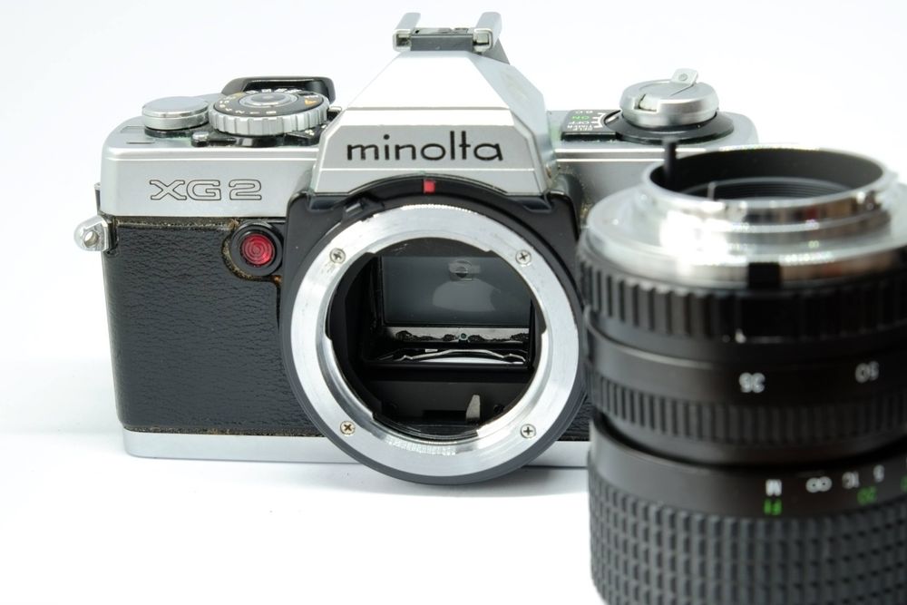 Minolta XG-2 + Cosina 35–70 MC Macro Analog 35mm