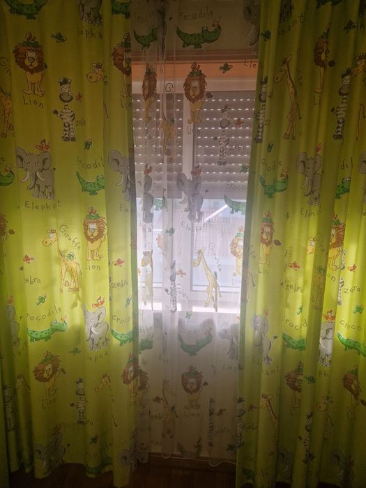 Cortinas de criança dupla