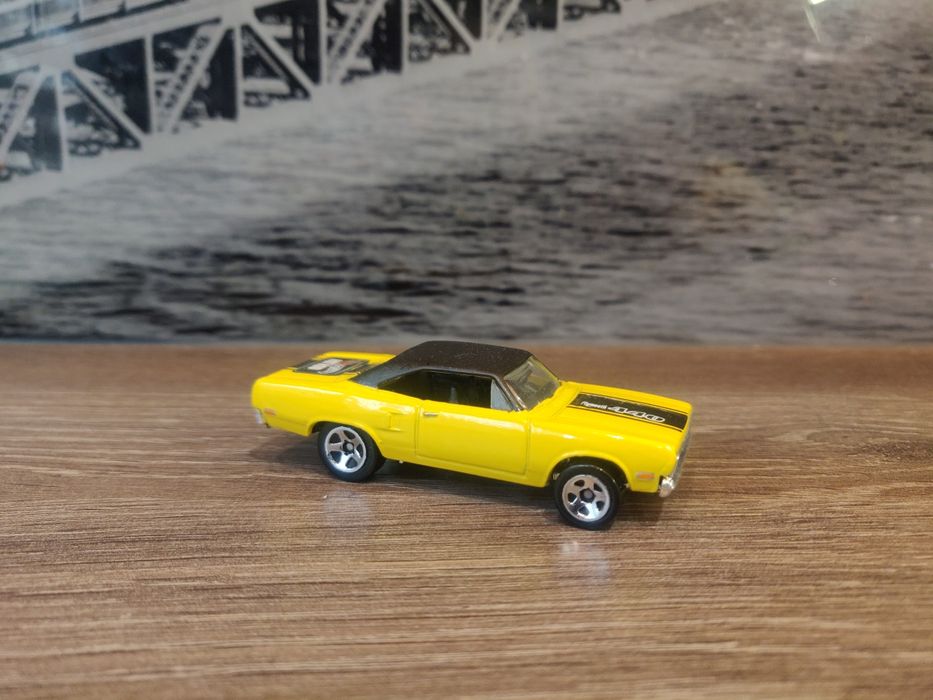 Plymouth Roadrunner - hot wheels