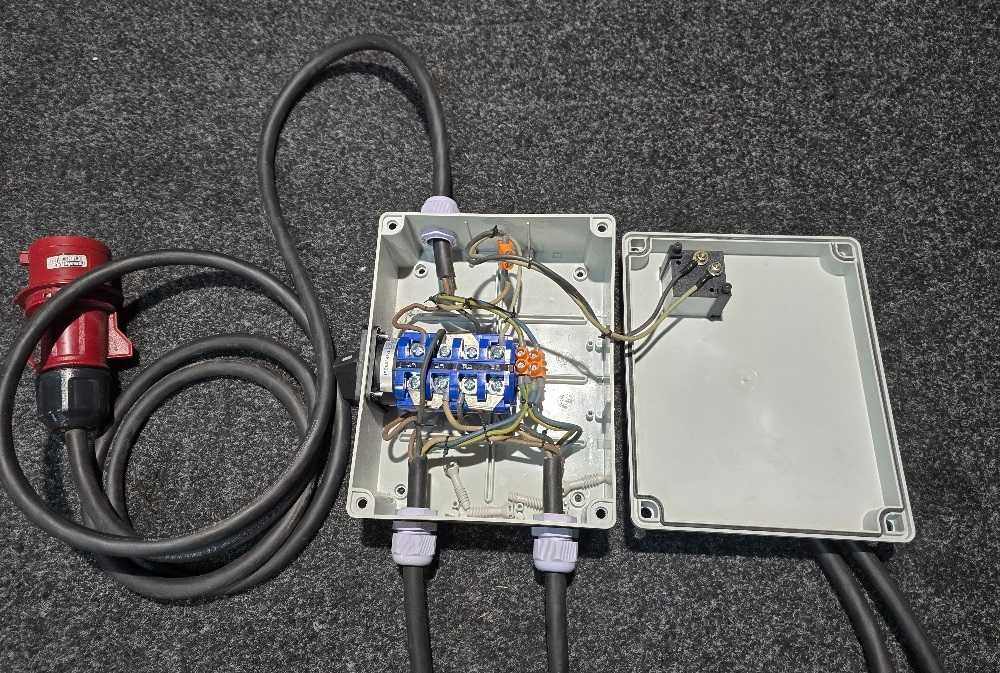 Włącznik silnikowy GWIAZDA TRÓJKĄT 63A kompletny zmontowany rozruch