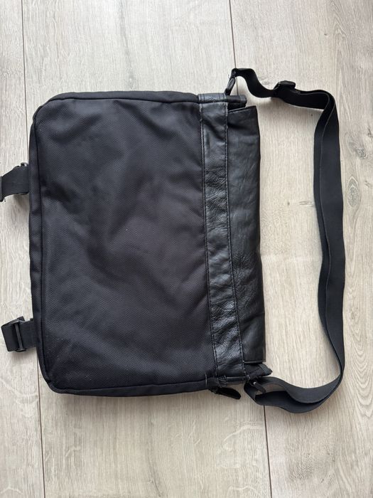 Torba na ramie Reserved na laptopa
