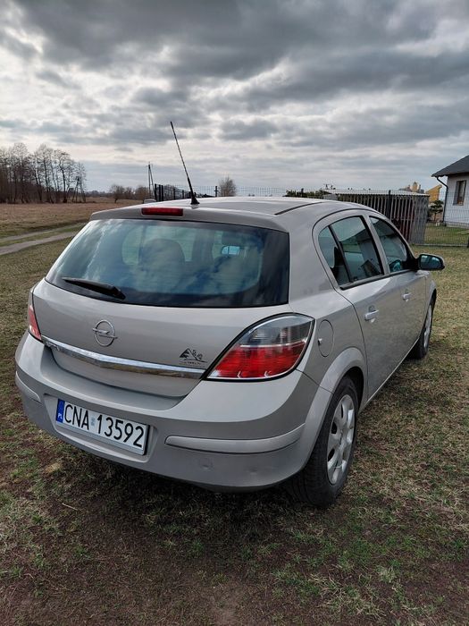 Opel Astra H 1.4 LPG  Elegance