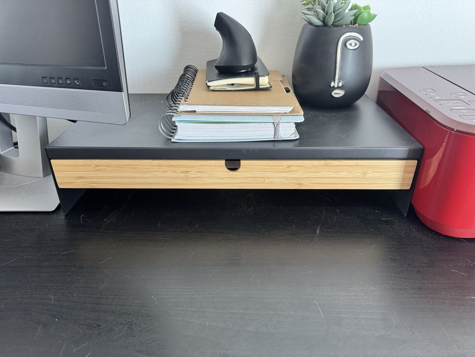 Suporte monitor IKEA