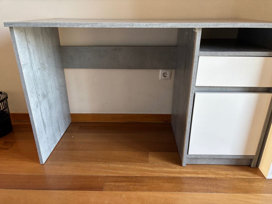 Secretária 120 x 53 x 76