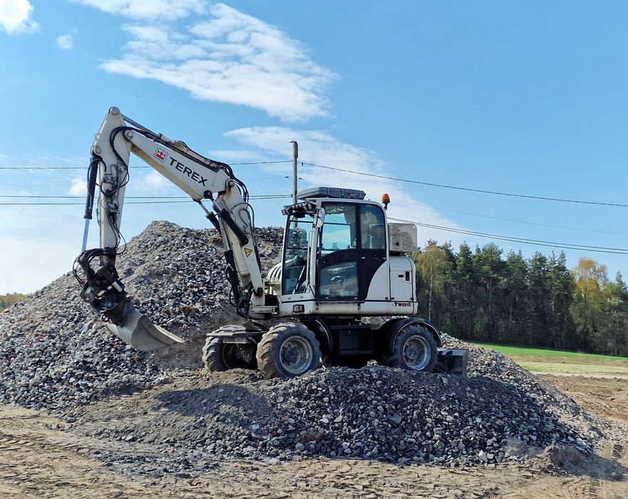 Wynajem koparek/mini koparka/koparko-ładowarka/usługi sprzętowe/