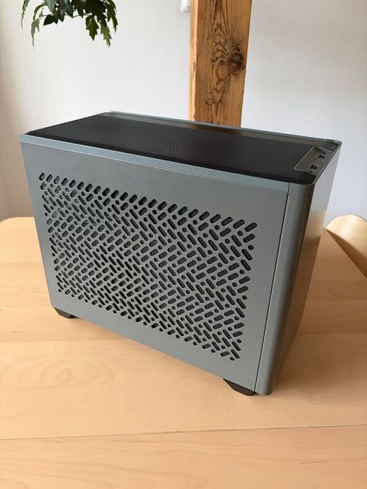 Gaming PC SFF Intel Ultra 7 265K RTX 4070 Super 64GB RAM Z890 2TB