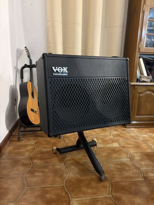 Combo VOX Valvetronix AD100VT – 100W