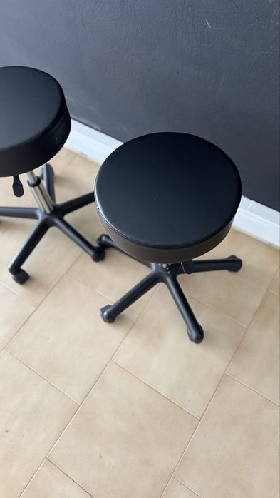 Vendo banco com rodinhas