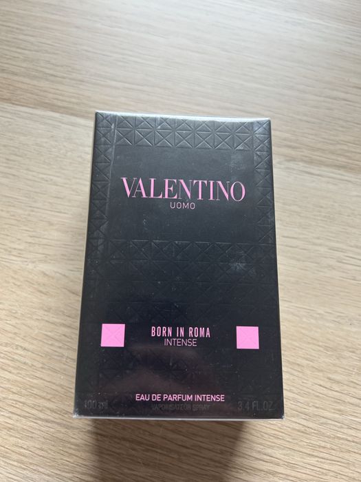 Valentino Born in Roma Uomo Intense