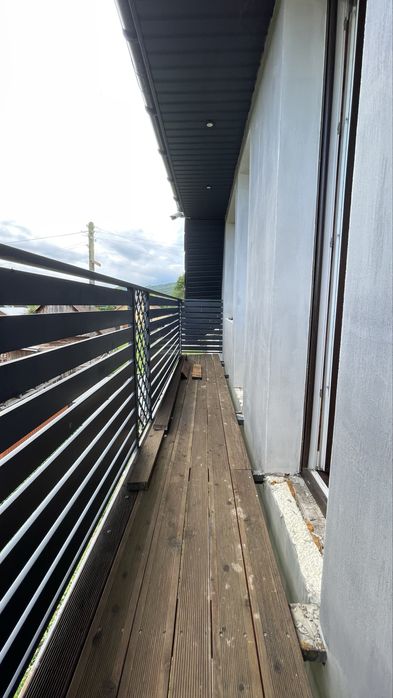 Продається будинок в мальовничій місцевості.Басейн.Сауна.Річка.