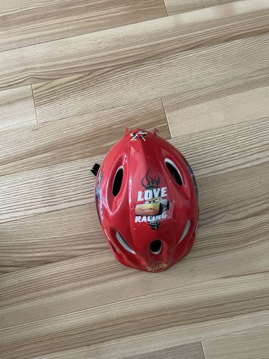 Kask dziecięcy Cars zygzak