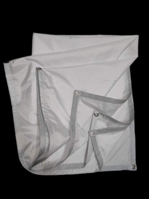 Тент 2,2х1,4 м
Стан новий
400 грн.