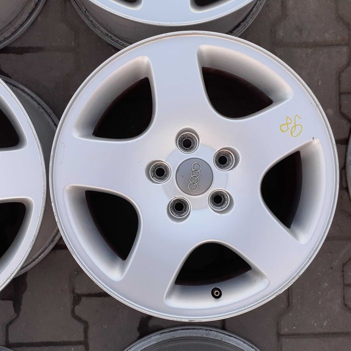 Felgi aluminiowe AUDI 5x112 7Jx16 ET46 Nr 98