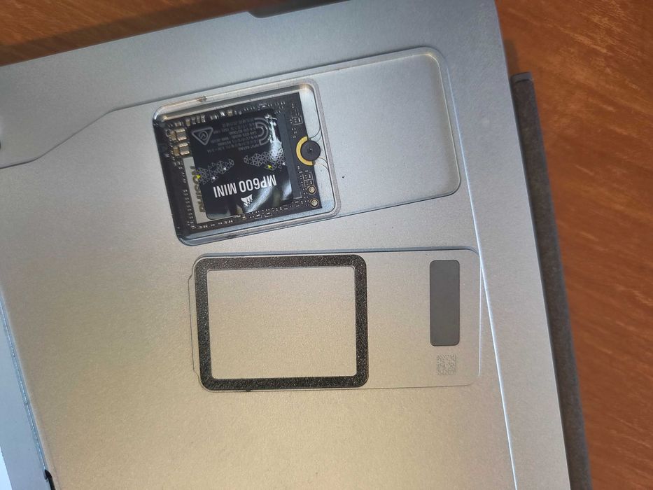 Microsoft Surface Pro 11 Snapdragon X Plus 16gb ram