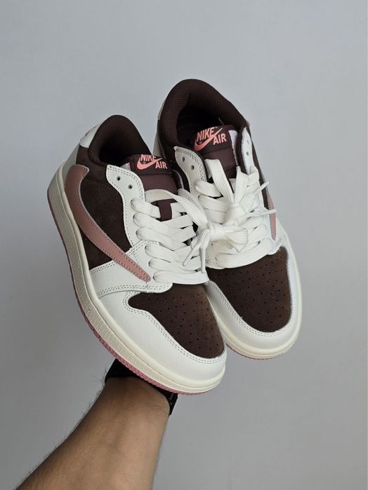 アーリークロスTRAVIS SCOTT X NIKE AIR JORDAN Jordan 1 Retro High Travis Scott CD4487-100 Купить в Украине