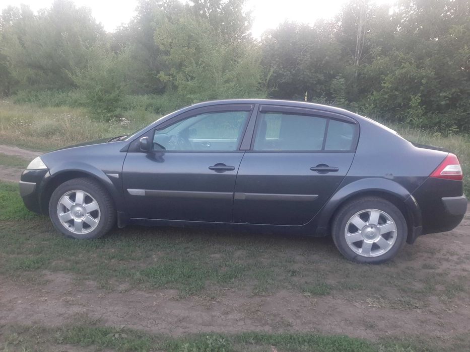 продам  автомобиль Renault Megane 2