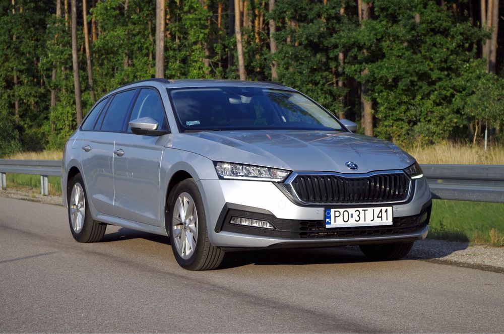 Wynajem Skoda Octavia wypozyczalnia najem tanio dlugoterminowy