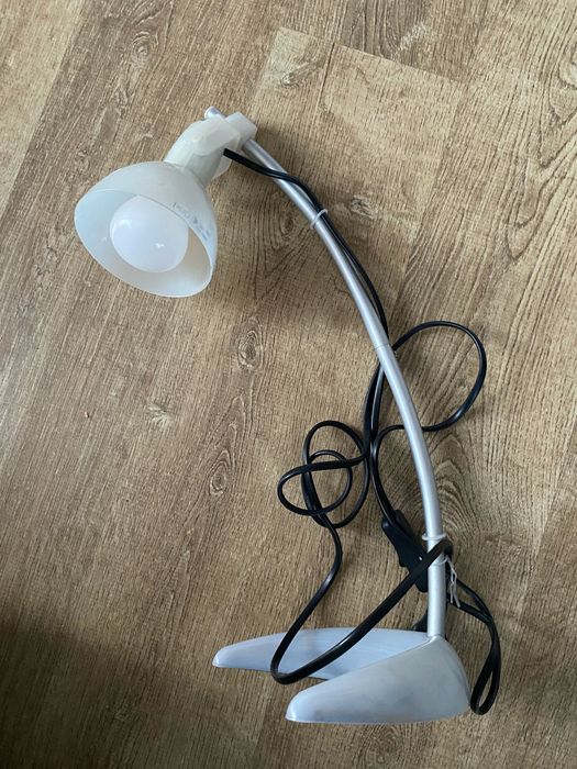 Lampka dla dziecka na biurko, Ikea