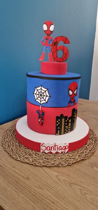 Bolo fake (cenográfico)para festa de aniversário