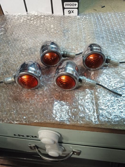 Apoio de telemóvel com USB