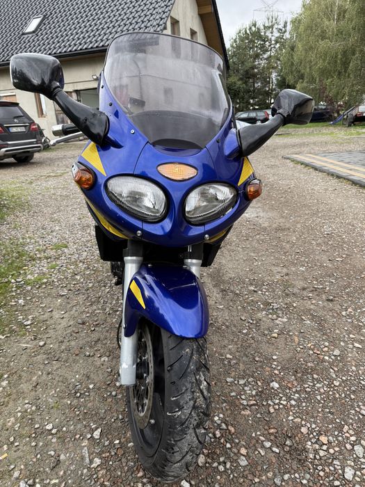 Triumph 695 Sprint ST