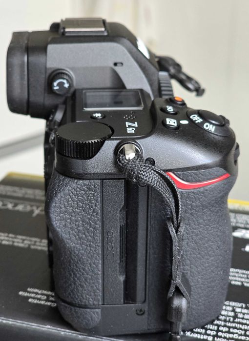 Nikon Z6III  niski przebieg