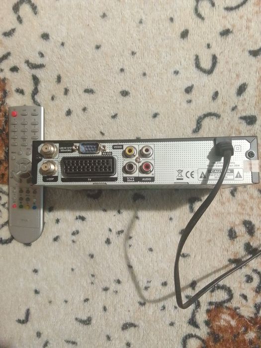 Супутникові тюнери 2шт.Locus і SatCom.