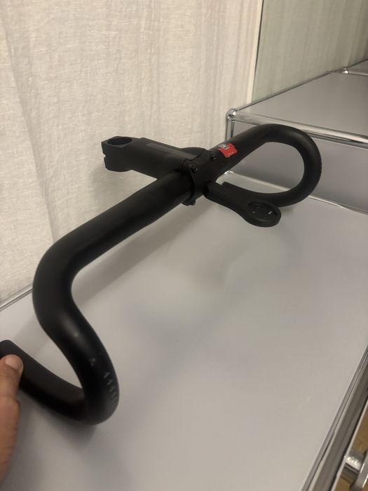 Guiador e avanço specialized