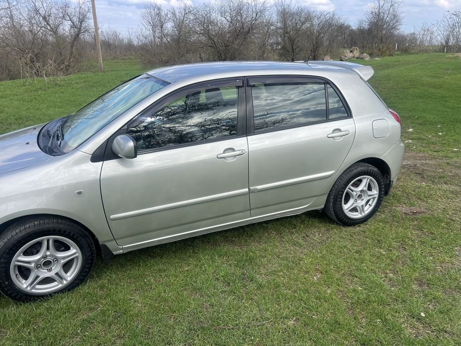 Продам тойоту короллу