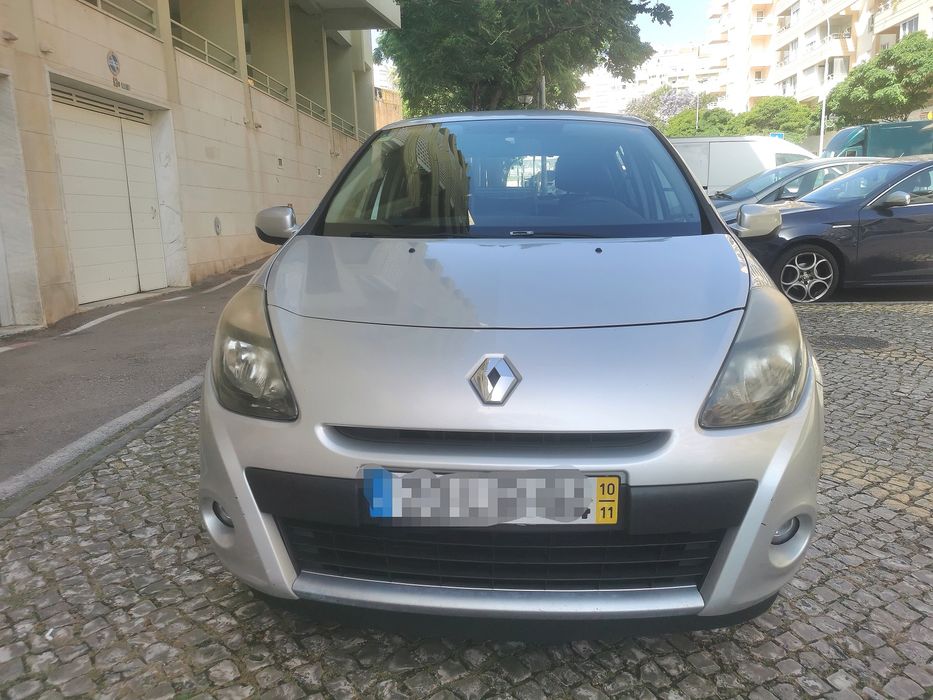 Renault Clio 1.5dci de 2010(Com Auto Rádio Android)