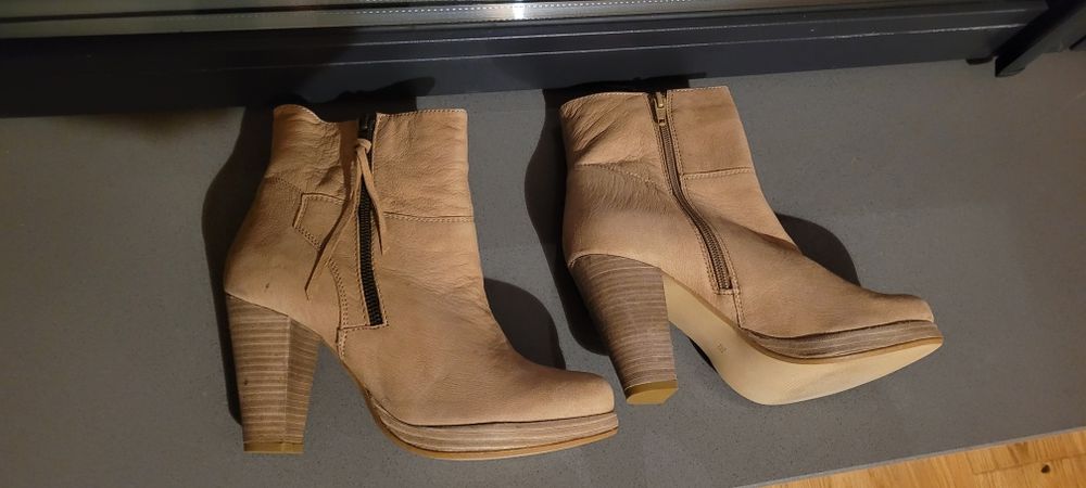 buty/botki skórzane Reserved rozm. 39
