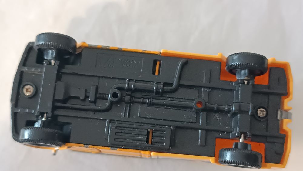 Mercedes Benz . Camião de Reboque. 12 cm